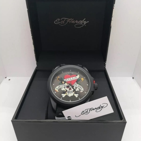 Ed Hardy Men’s Skull Print Dial Matte Black Silicone Strap Analog Watch New - Picture 1 of 7